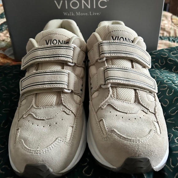 Vionic Shoes - Vionic Beige Sneakers with Straps. Sz 10